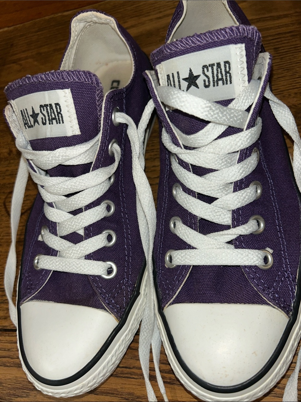 Converse men’s 6 women 8 grape 🍇 Purple Canvas Low-Top Sneakers 👟 🏀